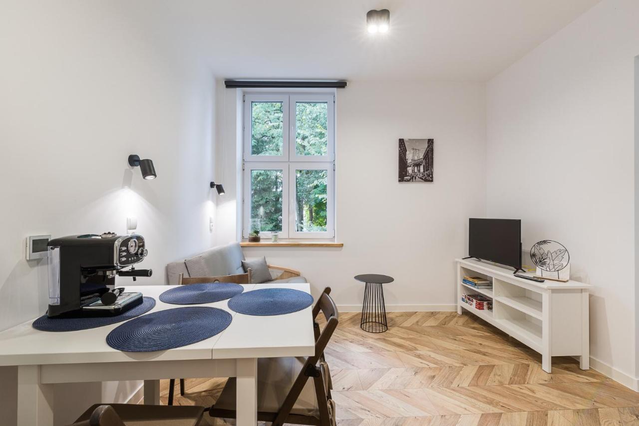 Apartament Na Plantach Apartment Lesko Bagian luar foto