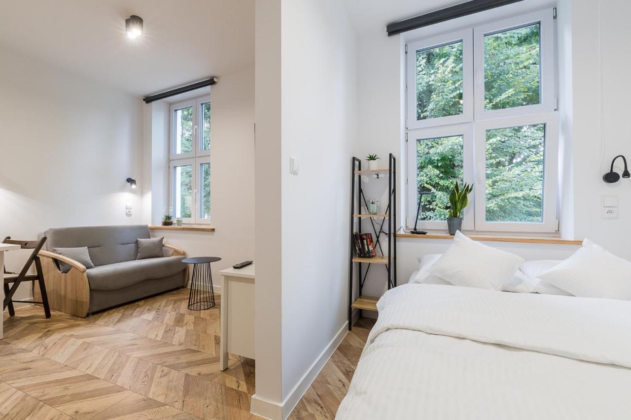 Apartament Na Plantach Apartment Lesko Bagian luar foto